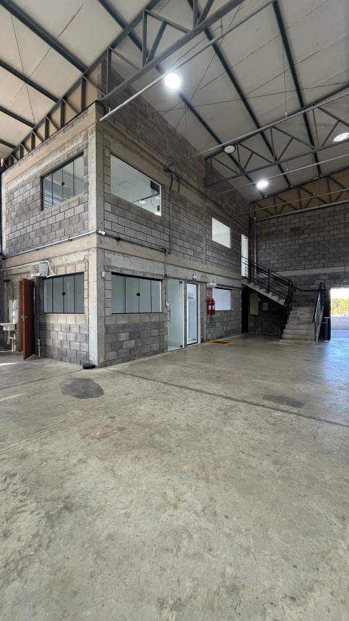 Prédio Inteiro, 550 m² - Foto 1